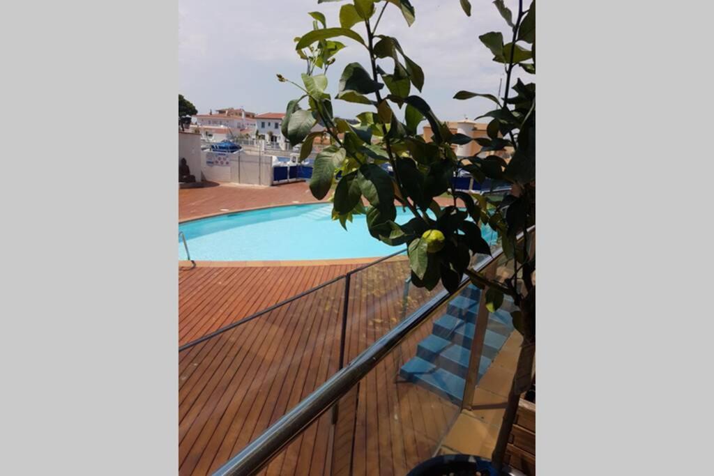 Appart Residence De Standing Calme Avec Piscine Roses Exterior photo